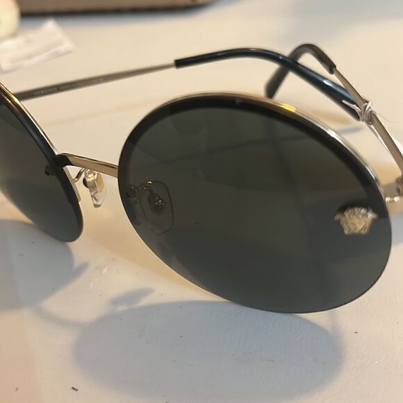 NWT Versace 2176 Unisex 59 mm Pale Gold Sunglasses - Picture 10 of 13